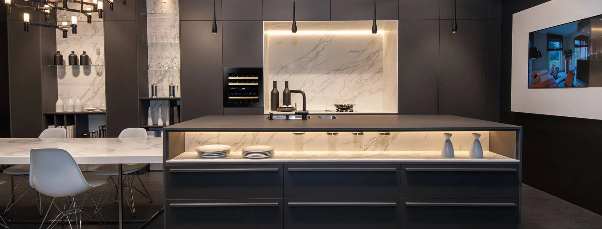 A modern konyhák gyémánt kiegészítője - Dunavox Glance borhűtő